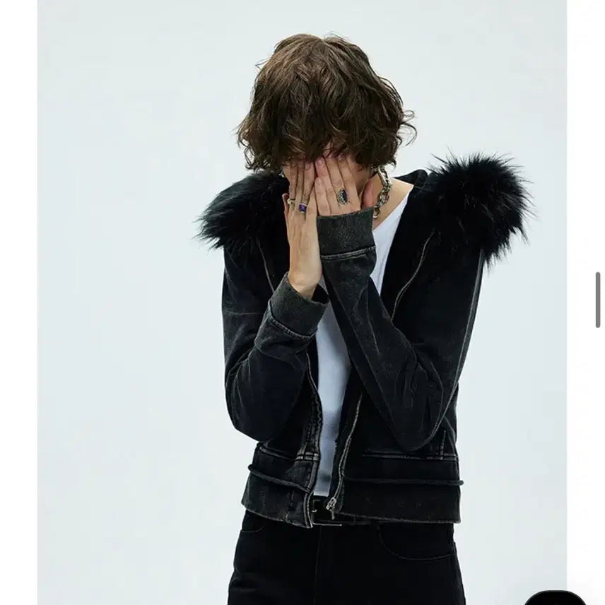 [BUNJANG] BX Access Fur Hoodie (Black) / 비엑세스 털 후드 (블랙) 팔아요