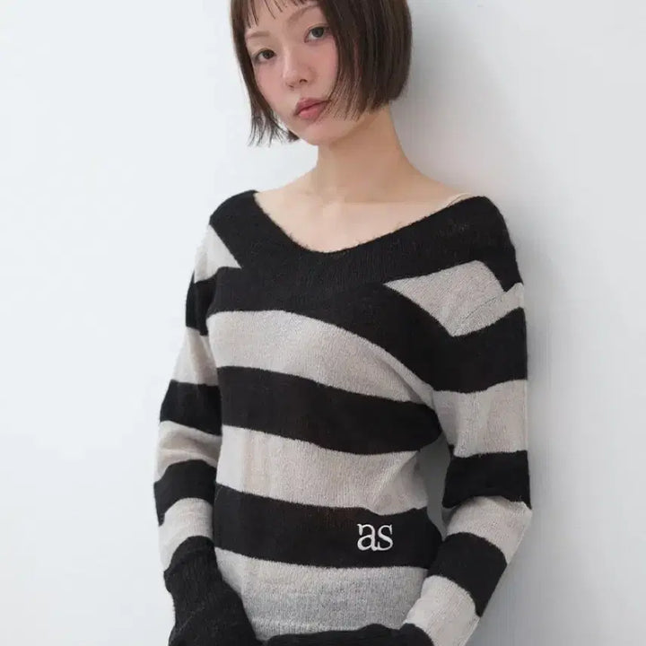 [BUNJANG] AZON Pony Stripe Knit (Black) / 애즈온 포니 스트라이프 니트 (black)