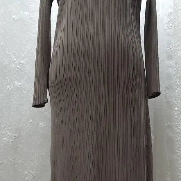 [BUNJANG] Pleats Me Long Dress / 플리츠미 롱원피스  free