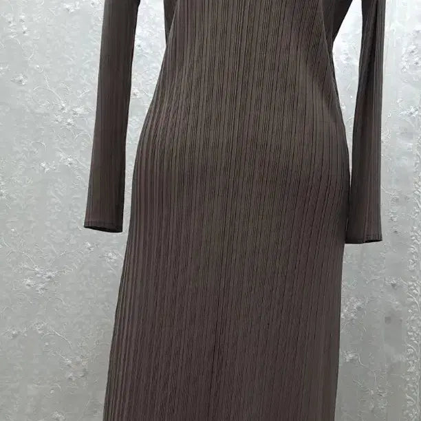[BUNJANG] Pleats Me Long Dress / 플리츠미 롱원피스  free