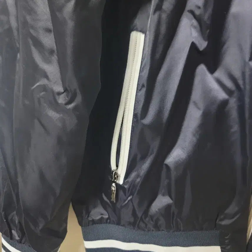 [BUNJANG] Lacoste Navy Windbreaker Jumper Size 100 / 라코스테 네이비 바람막이 점퍼 100