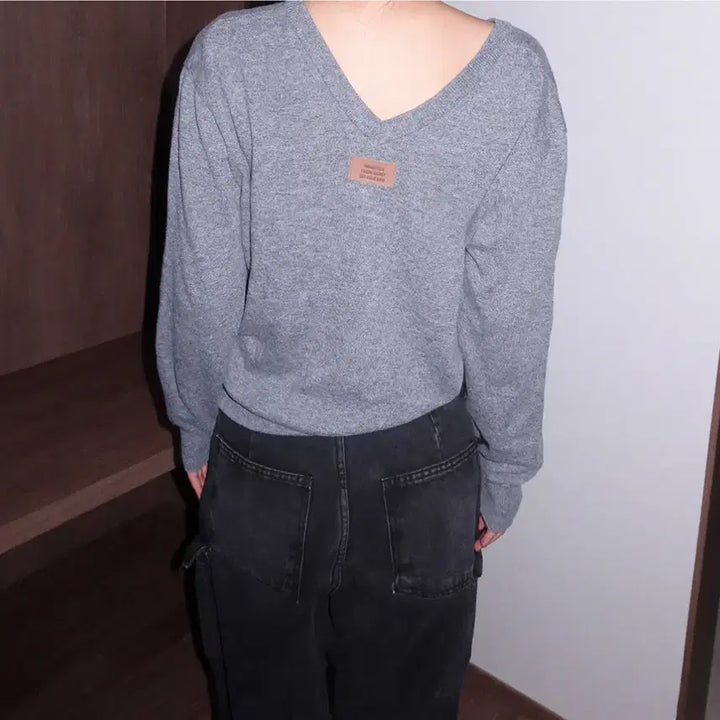[BUNJANG] Nothing in Common Gray V-neck Knit Sweater / 낫띵인커먼 그레이 브이넥 니트