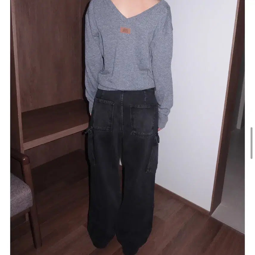 [BUNJANG] Nothing in Common Gray V-neck Knit Sweater / 낫띵인커먼 그레이 브이넥 니트