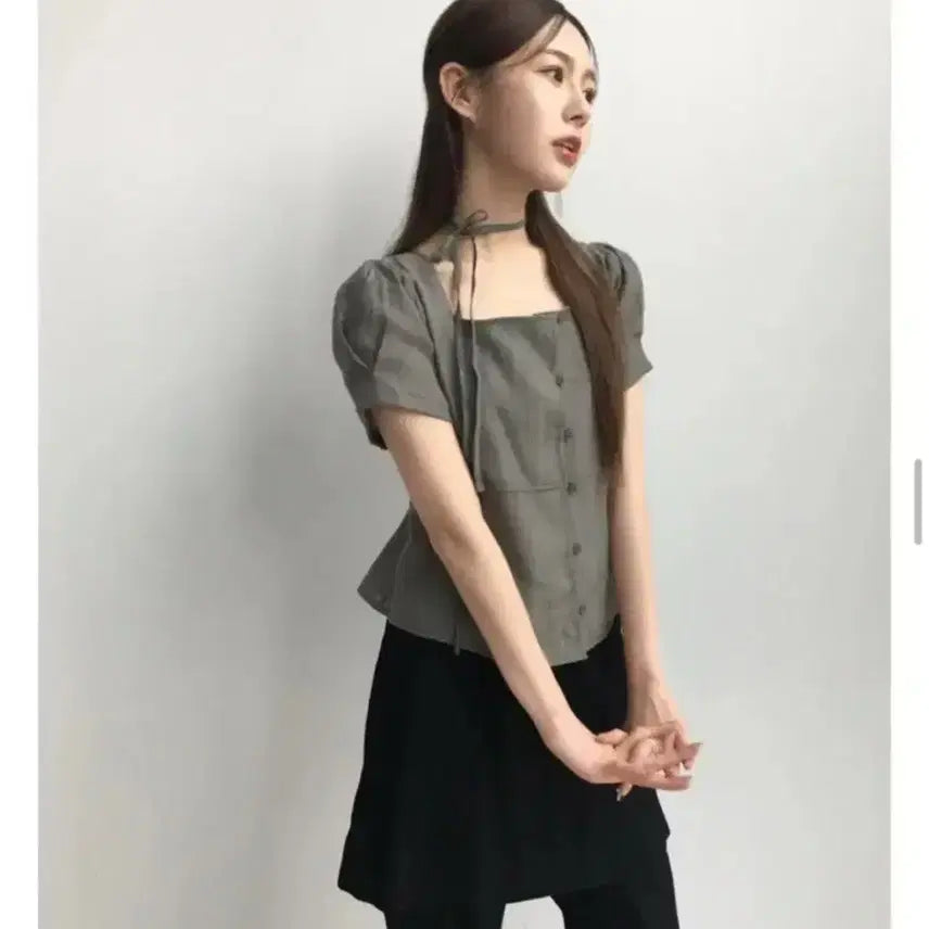 [BUNJANG] Noviyaka Scarf Blouse Khaki / [새상품]노비야카 스카프 블라우스 카키