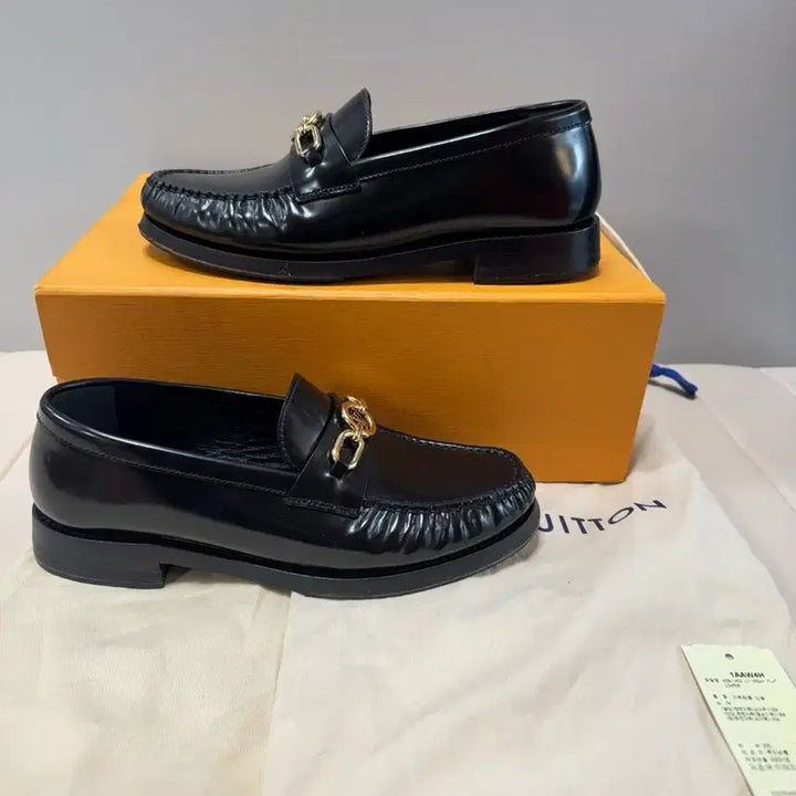 [BUNJANG] Louis Vuitton Orsay Flat Loafers / 35.5/225) 루이비통 오르세 플랫 로퍼