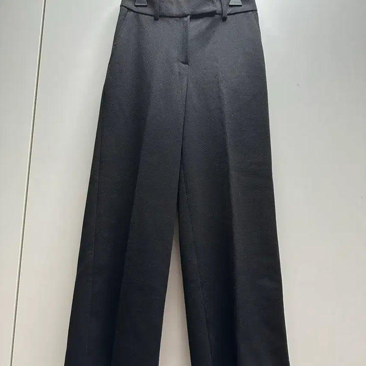[BUNJANG] Basic Black Semi-Slim Slacks / 블랙 기본 슬랙스 세미