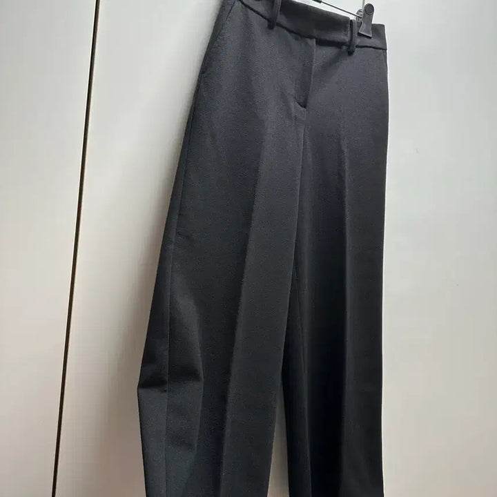 [BUNJANG] Basic Black Semi-Slim Slacks / 블랙 기본 슬랙스 세미