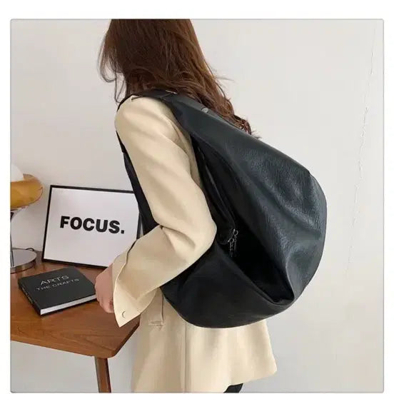 [SOLD OUT] 새상품)여성 대용량 호보숄더백