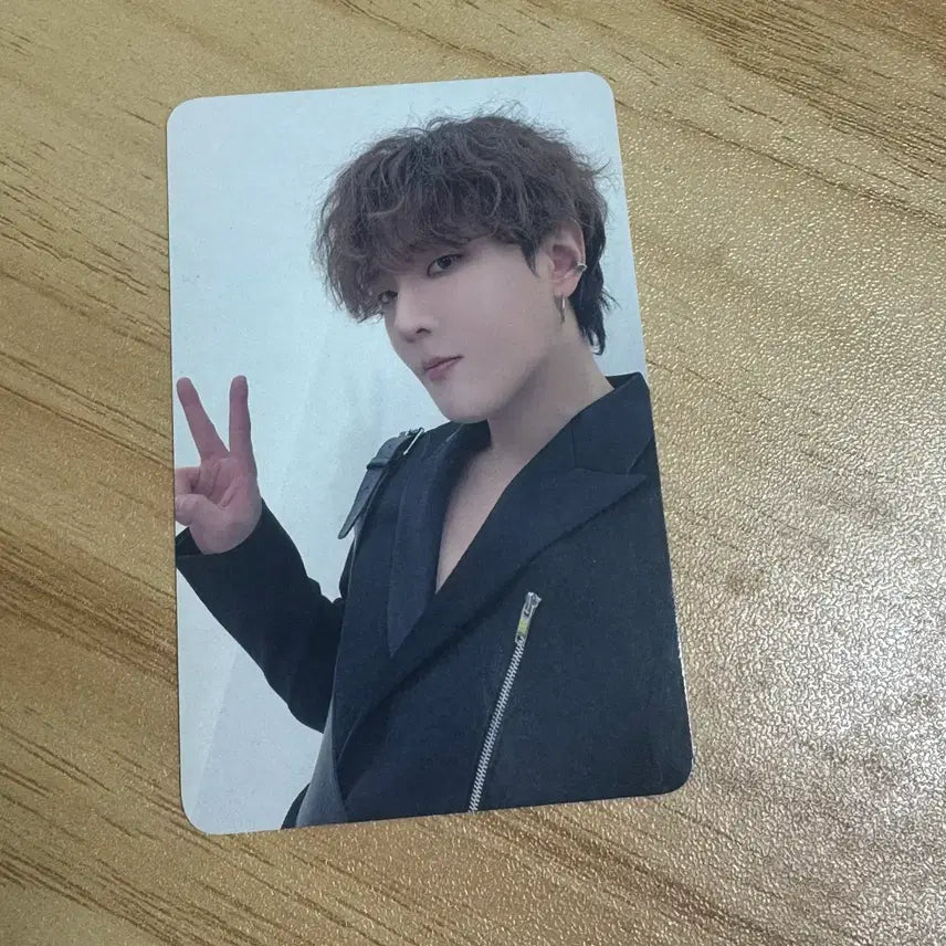 [BUNJANG] iKON Kim Donghyuk Photocard / 아이콘 2023 테이크오프 콘서트 MD 김동혁 포토카드