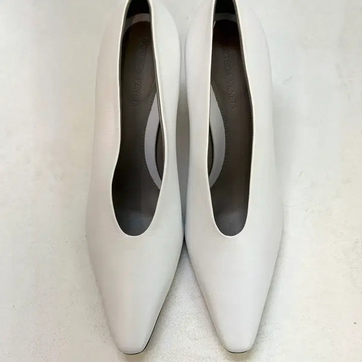 [BUNJANG] Bottega Veneta Almond Pump Heels (250 Size) / 보테가베네타 아몬드 펌프힐(250사이즈)