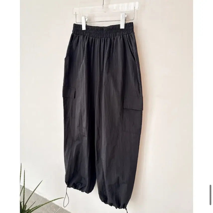 [BUNJANG] Min Monday Cargo Jogger Pants / 블랙 카고 조거빅사이즈카고 민먼데이 앙투 투투 리리앤코 공구우먼 당당걸