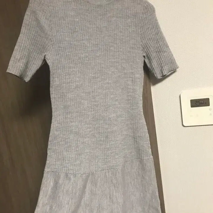 [BUNJANG] Theory Rib Knit Flare Dress / 띠어리 원피스
