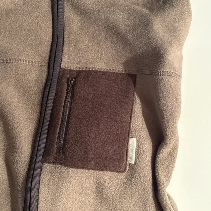 [BUNJANG] Mazone Fleece Zip-Up Jacket (Cocoa, M) / (택포,새상품) 마조네 후리스집업 M