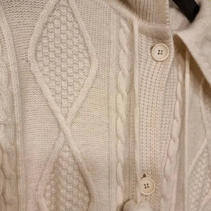 [BUNJANG] Thursday Island Big Collar Cable Knit Long Cardigan / 새옷 S 빅카라 케이블 롱가디건 T208MCD241W 써스데이아일랜드