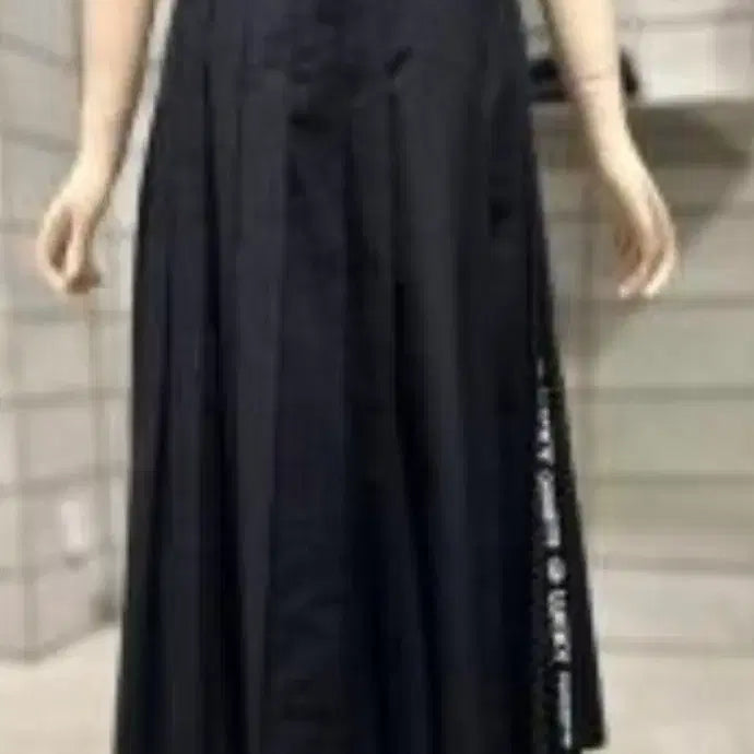 [SOLD OUT] 럭키슈에뜨 스컷