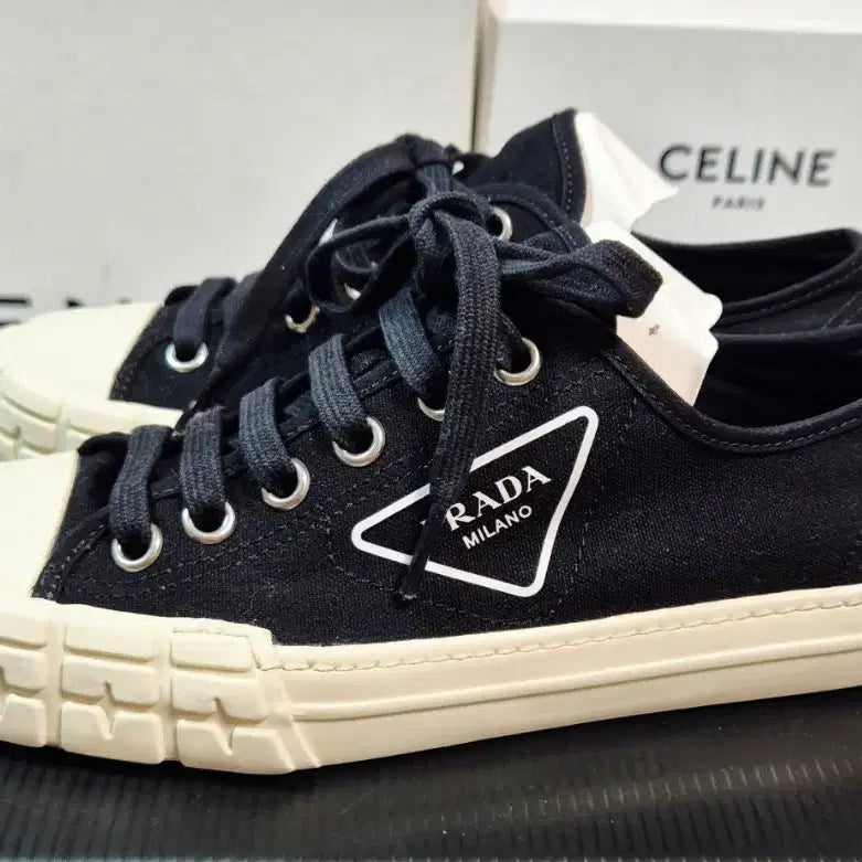 [BUNJANG] Prada Gabardine Triangle Logo Sneakers / (정품) 프라다 개버딘 삼각로고 스니커즈 운동화 39.5