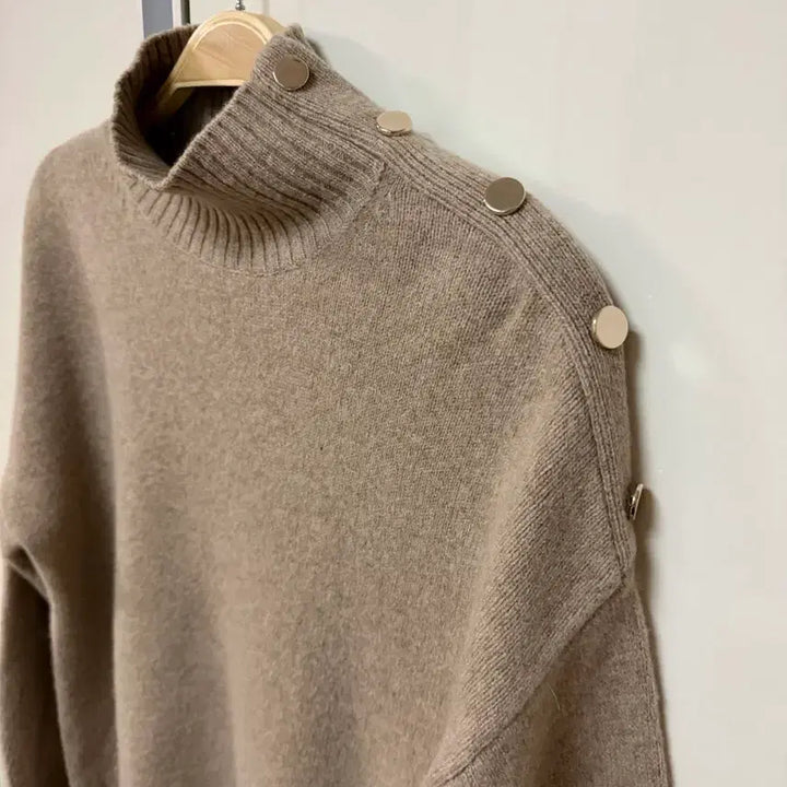 [BUNJANG] Massimo Dutti Cashmere Wool Shoulder Button Knit Beige Turtleneck Sweater / 마시모두띠 캐시미어 울 숄더버튼 니트 베이지 반목 폴라 터틀넥스웨터금장