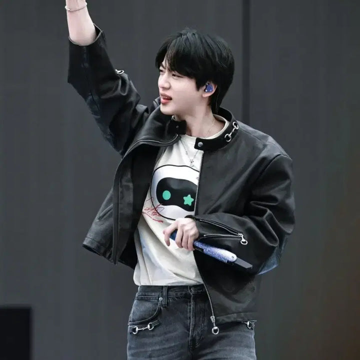 [BUNJANG] BTS Jin Run Seokjin T-shirt / 미개봉) 방탄소년단 우떠 런석진 진 Jin  반팔 티셔츠 M , L