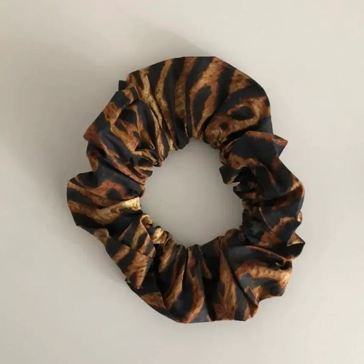 [BUNJANG] GANNI Leopard Scrunchie Hair Tie / GANNI 가니 호피 스크런치 곱창밴드 머리끈