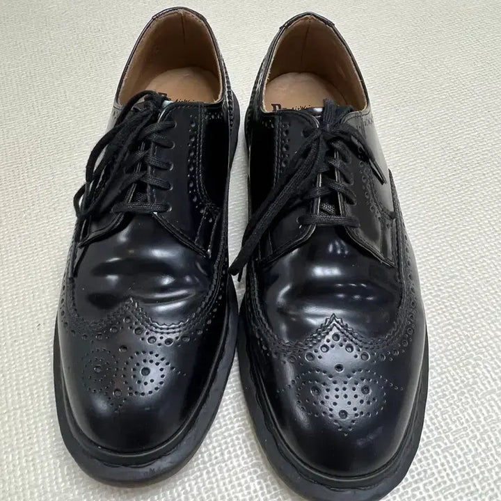 [BUNJANG] Dr. Martens Wingtip Shoes (Black) UK7 / 닥터마틴 블랙 윙팁 슈즈 UK7