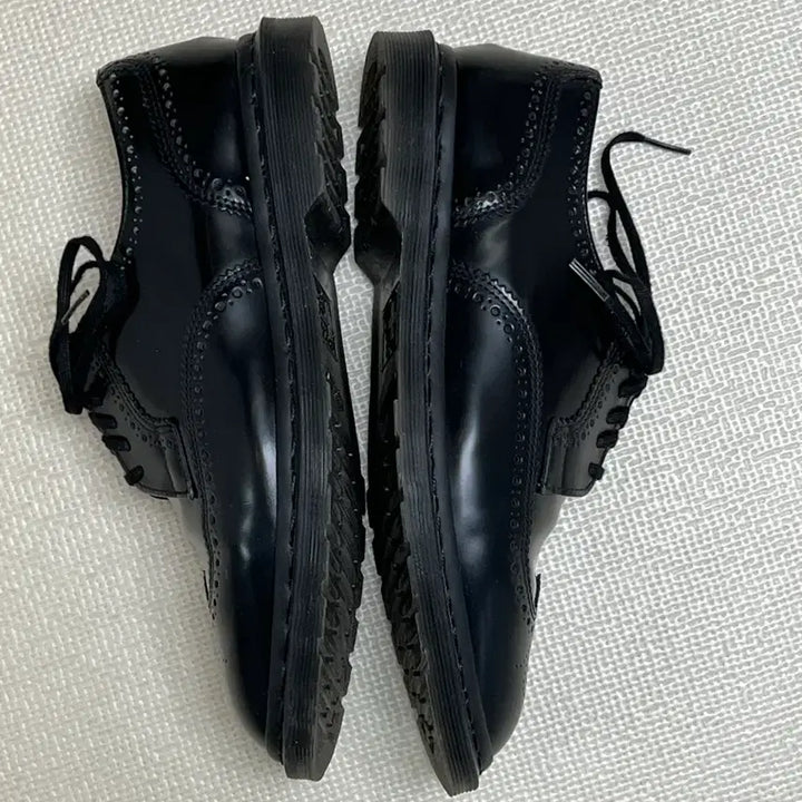 [BUNJANG] Dr. Martens Wingtip Shoes (Black) UK7 / 닥터마틴 블랙 윙팁 슈즈 UK7
