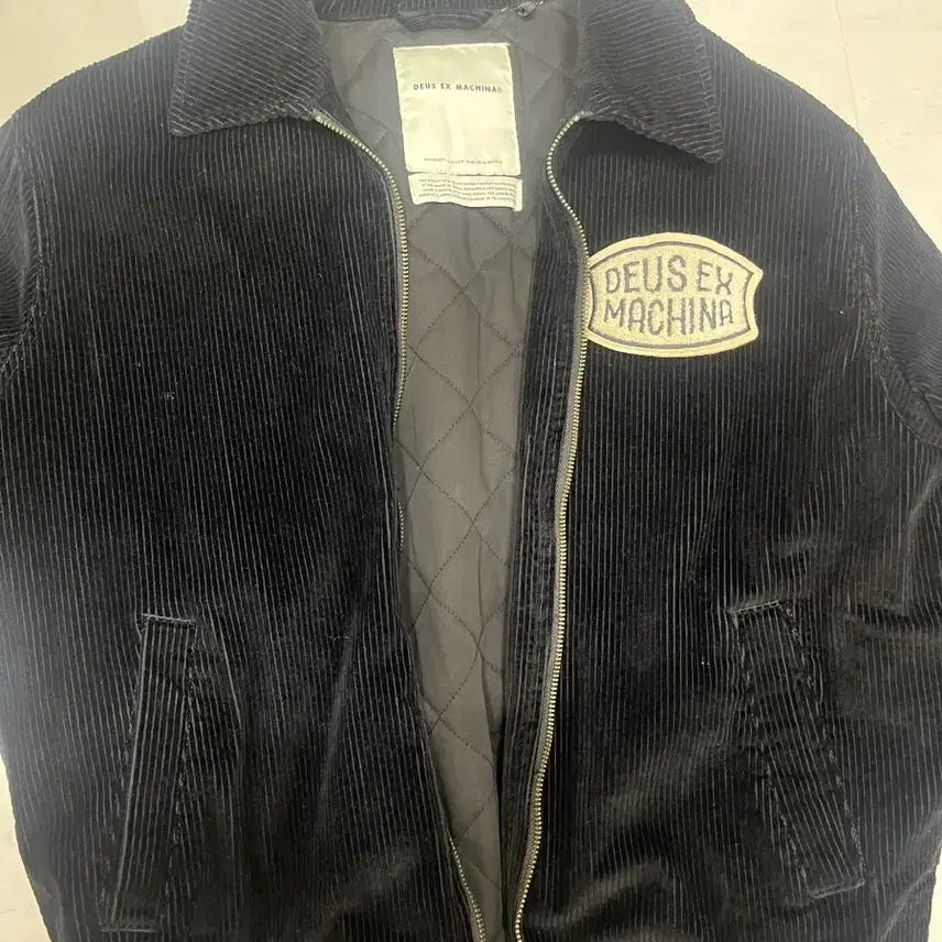 [BUNJANG] Deus Ex Machina Lennon Bomber Jacket Black Corduroy L / 데우스 레논 봄버 자켓/L