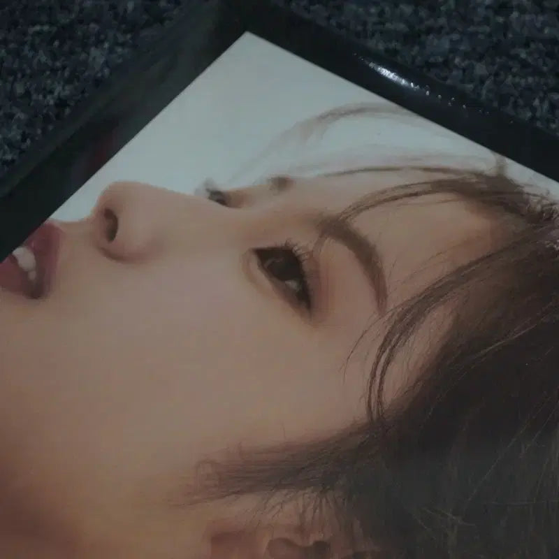 [SOLD OUT] [BUNJANG] TWICE Sana - Yes, I am Sana. Black Version Photobook / (미개봉) 트와이스 사나 - Yes, I am Sana. 블랙버전