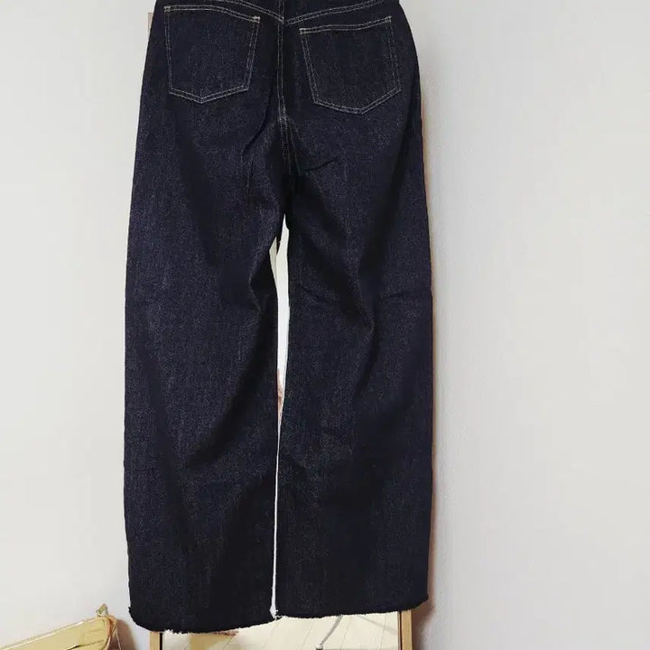 [BUNJANG] Theilma White Denim &amp; Raw Denim Reversible Pants Size S / 더일마 앞은 화이트데님,뒤는 생지데님 반전팬츠 트렌디 유니크핏 S사이즈
