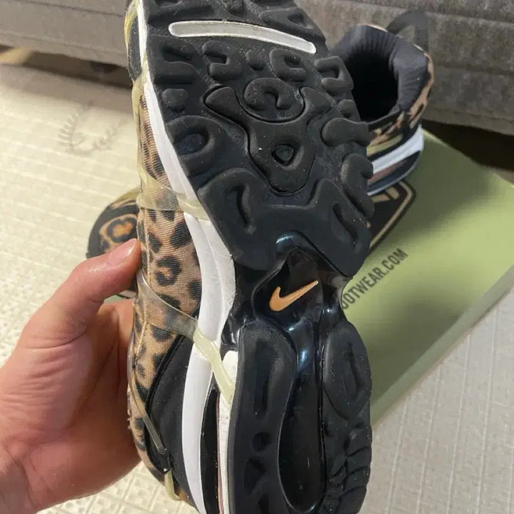 [BUNJANG] Nike Air Kukini Leopard 275 Sneakers / 나이키 에어 쿠키니 레오파드 275