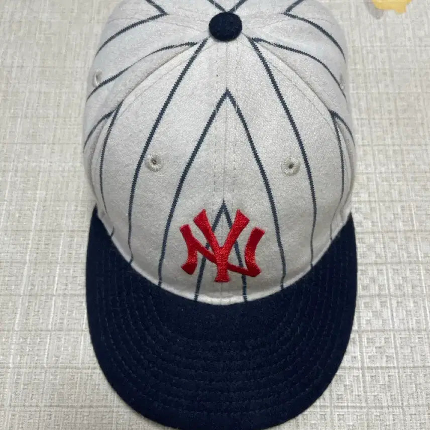 [BUNJANG] Aimé Leon Dore New Era Stripe Wool New York Yankees Cap / 에임레온도르 뉴에라 스트라이프 울 뉴욕양키스