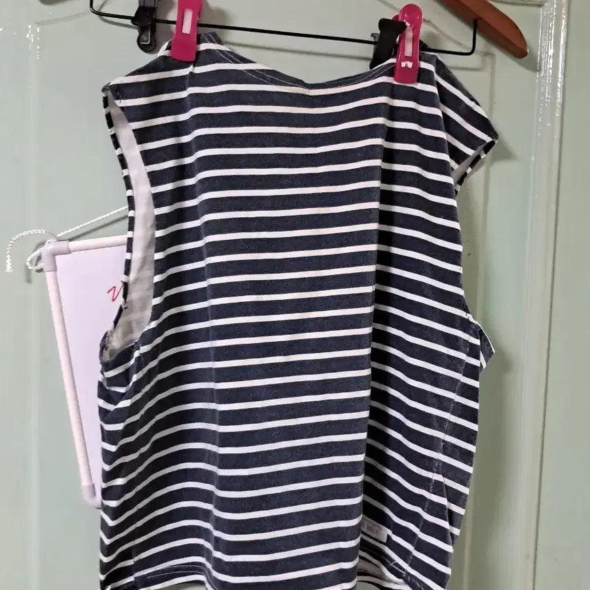 [BUNJANG] Sleeveless Top / 나시티