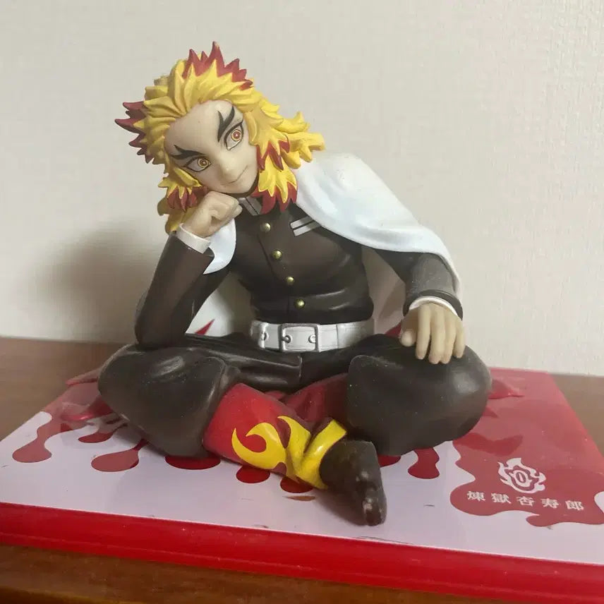 [BUNJANG] Demon Slayer Rengoku Tenohira Figure / 귀멸의칼날 렌고쿠 테노히라 피규어