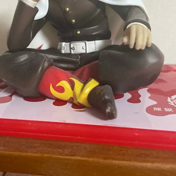[BUNJANG] Demon Slayer Rengoku Tenohira Figure / 귀멸의칼날 렌고쿠 테노히라 피규어