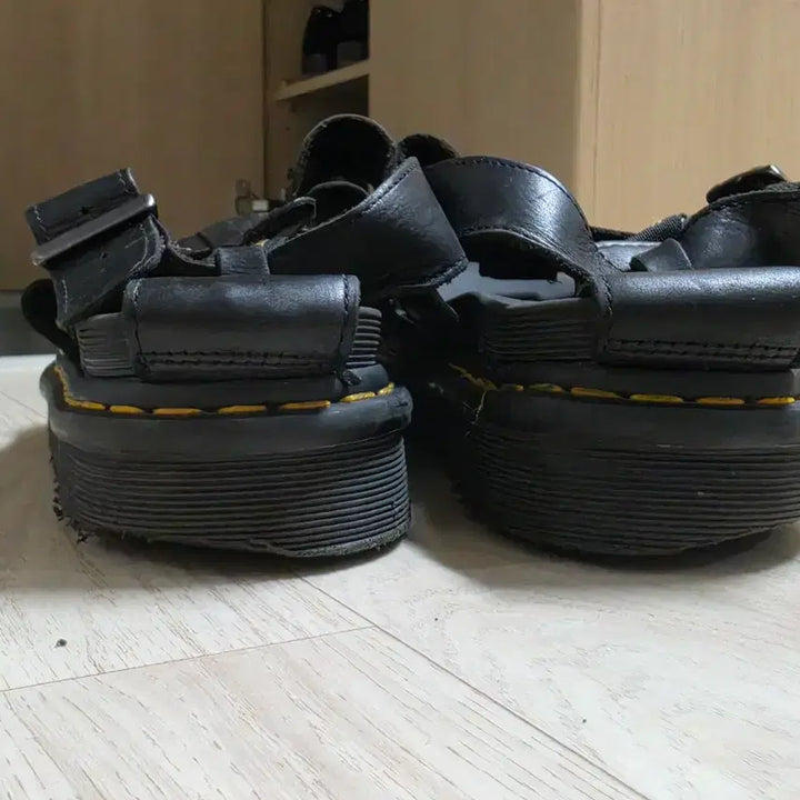 [BUNJANG] Dr. Martens Terry Sandals 270 / 닥터마틴 테리 샌들 270