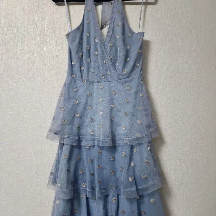 [BUNJANG] BCBG Sky Blue Ruffle Polka Dot Midi Dress / BCBG 하늘색 캉캉 땡땡이 원피스