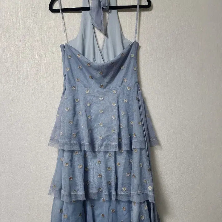 [BUNJANG] BCBG Sky Blue Ruffle Polka Dot Midi Dress / BCBG 하늘색 캉캉 땡땡이 원피스