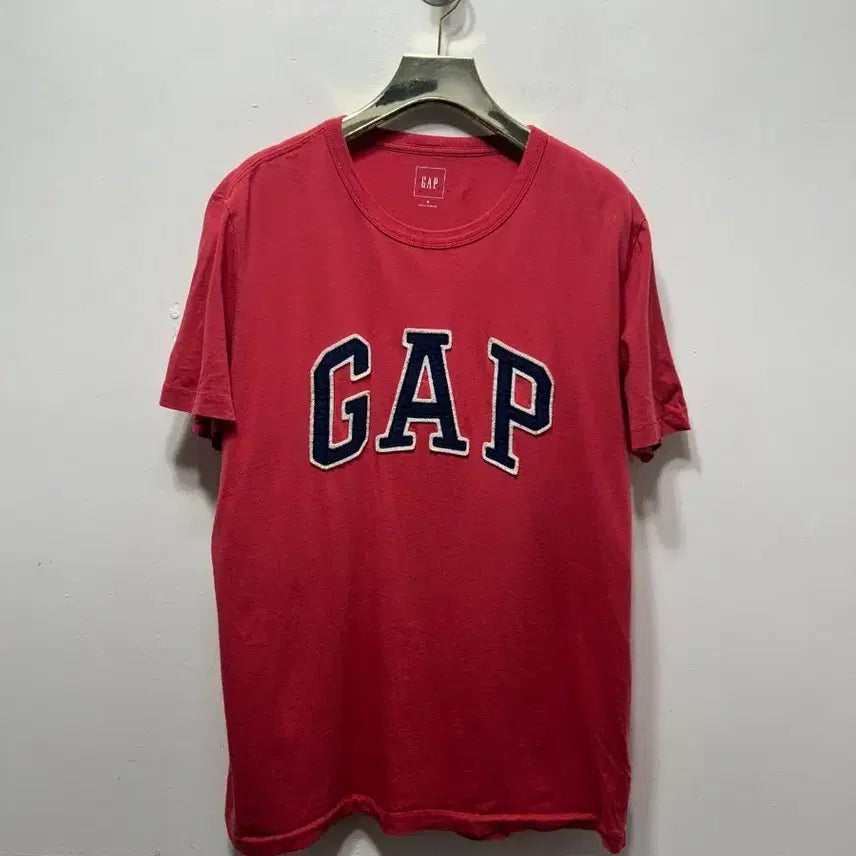[SOLD OUT] GAP 갭 로고 반팔 티셔츠 레드 M