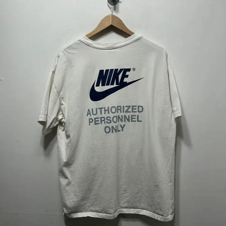 [BUNJANG] Nike White Authorized T-Shirt (Size 110) / 나이키 흰색 Authorized 티셔츠 110