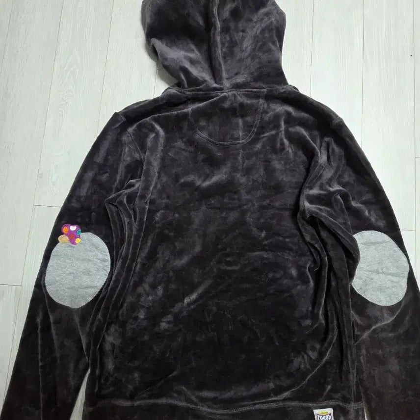 [SOLD OUT] rough 버섯 패치 후드집업
