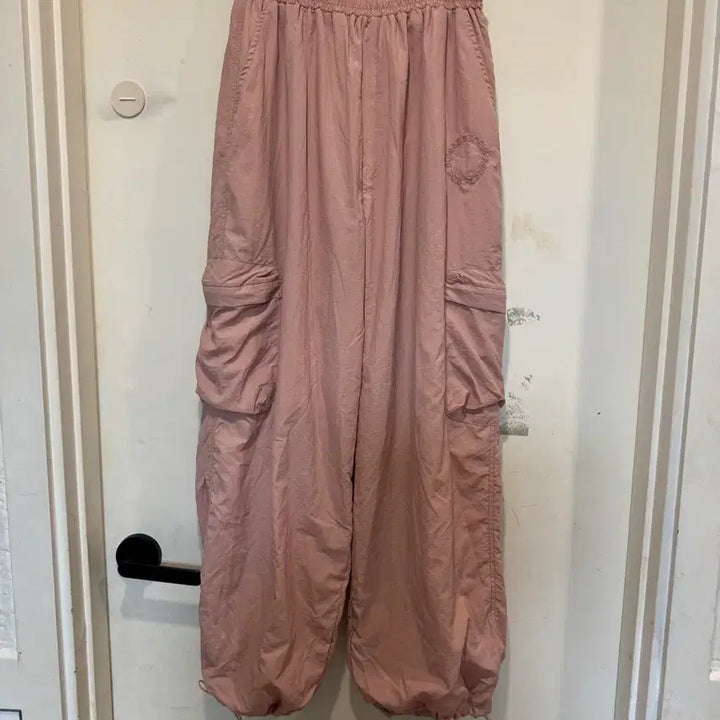 [BUNJANG] The Mysterious Hotel Pink Cargo Pants / 더미스테리어스호텔 핑크 카고 팬츠
