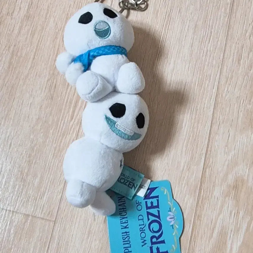 [BUNJANG] Hong Kong Disney Store Snowgie Keyring / 홍콩 디즈니 스토어 한정 프로즌 겨울왕국 눈사람 스노기 인형 키링