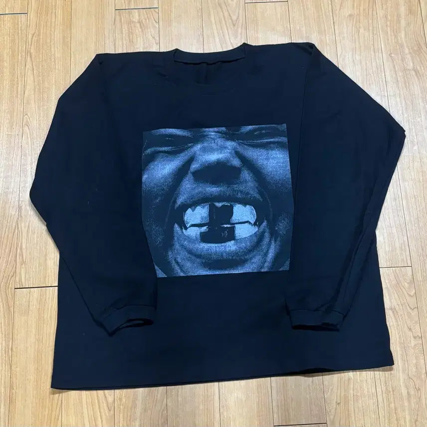 [BUNJANG] Yeezy LS-01 Long Sleeve T-shirt Black / [2] Yeezy 이지 불리 LS-01 롱슬리브 티셔츠 블랙