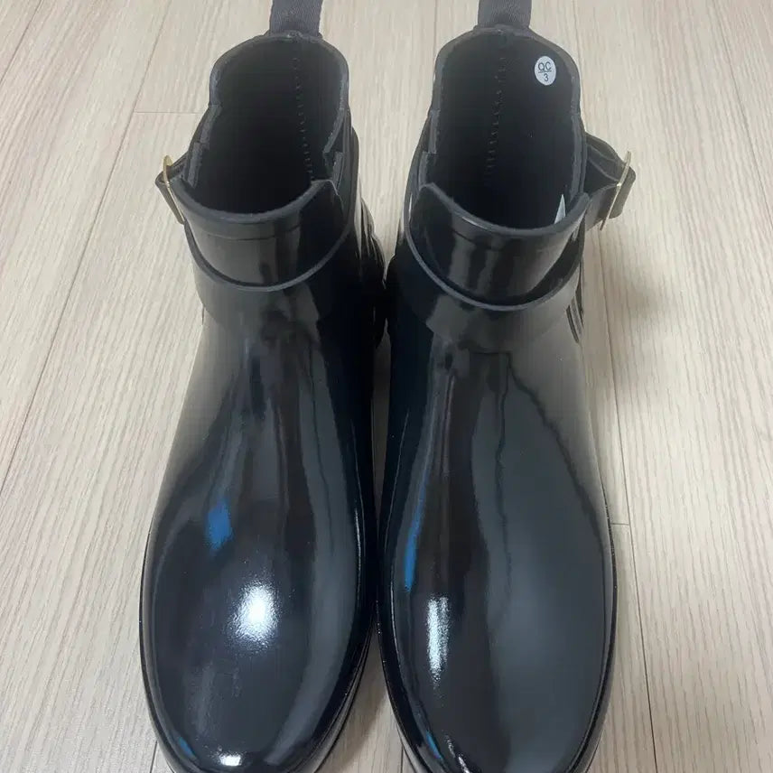 [BUNJANG] Hunter Refined Gloss Quilted Chelsea Rain Boots Black US 8 / 헌터 리파인드 글로스 퀼트 첼시 레인부츠 블랙 US8(250)