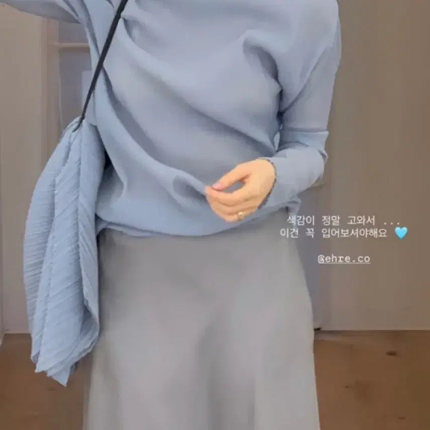 [BUNJANG] EHRE Blauer 36 Blouse / EHRE 에레 블라우르 36