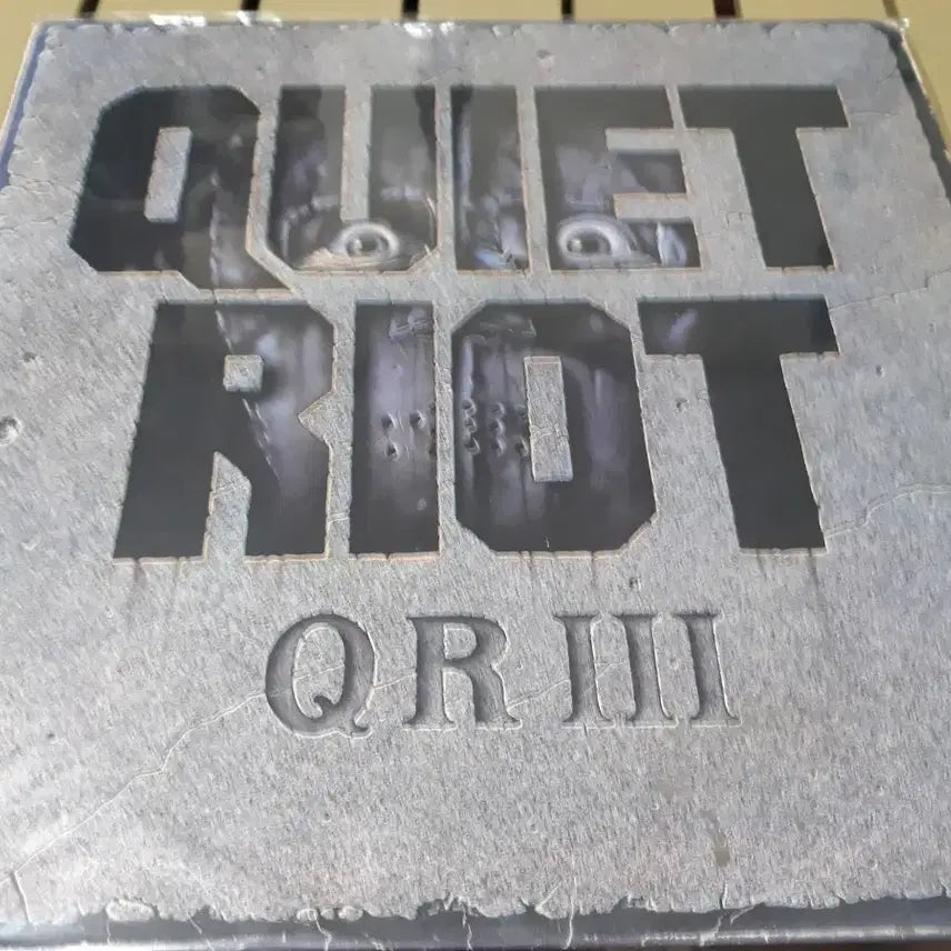 [BUNJANG] Quiet Riot QR III LP Vinyl Record / 콰이어트 릿 (Quiet Riot)의 &