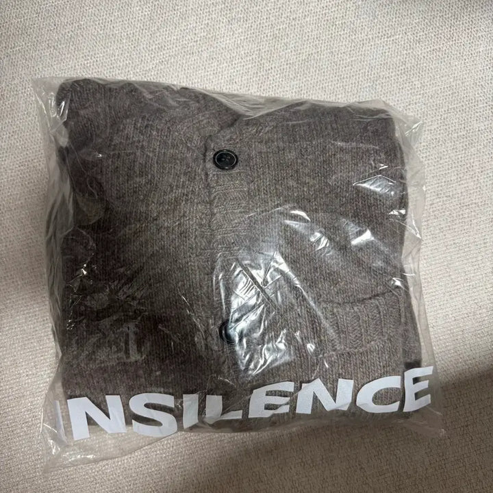 [BUNJANG] In Silence Stitch Round Neck Button Cardigan L / 인사일런스 스티치 라운드넥 버튼 카디건 L
