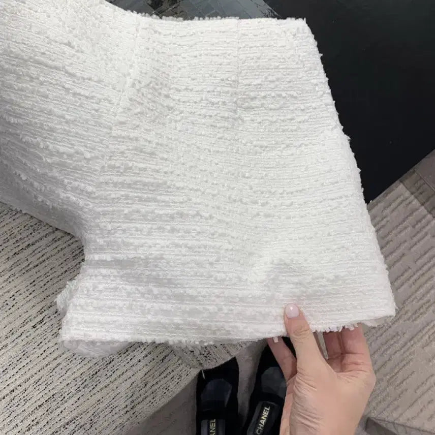 [BUNJANG] Siyee Spring Tweed Shorts S + Ati Off-shoulder Knit / 새상품 택0, 샵시예 스프링 트위드 쇼츠 S