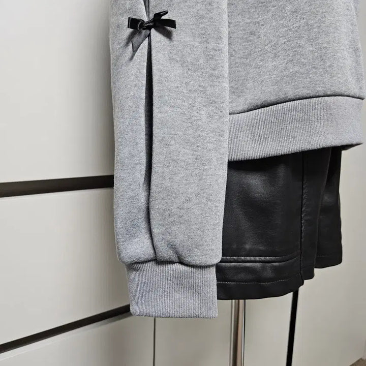 [BUNJANG] Ribbon Detail Oversized Sweatshirt - New / 리본 맨투맨 티셔츠 넉넉사이즈  새상품