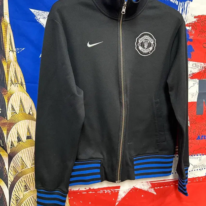 [BUNJANG] Nike Manchester United Old School Jersey Track Top / 나이키 올드스쿨 맨유 져지 트랙탑 s90