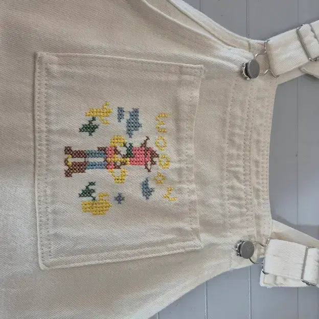 [SOLD OUT] (새상품)멜빵 면 원피스 자수 포인트 점프수트